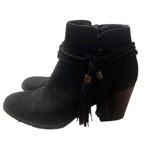 Rouge Helium Boots Black Zip Ankle Faux Suede. Size 8.  LSHE189